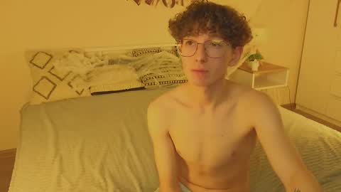 ALEXPVT IS OPEN online show from 11/04/25, 10:53