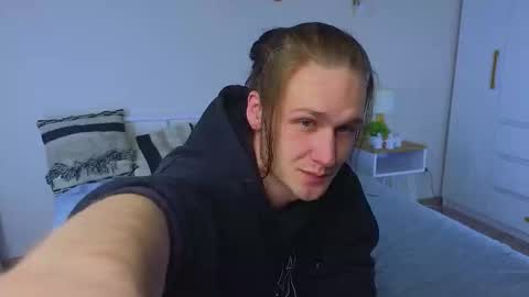 ALEXPVT IS OPEN online show from 11/16/25, 01:11