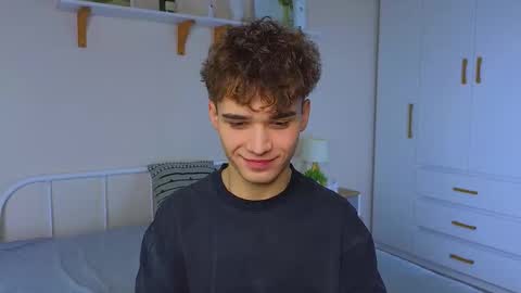 ALEXPVT IS OPEN online show from 11/17/25, 02:12