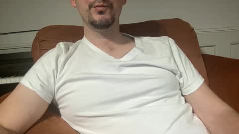 Snapshot of boludopeludo chatting on 02/12/25, 04:33 edilsonrd online show from 02/12/25, 04:33