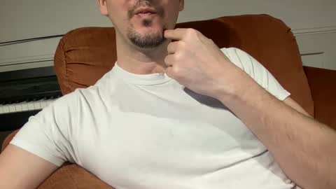 Snapshot of boludopeludo chatting on 03/05/25, 04:02 edilsonrd online show from 03/05/25, 04:02