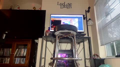 FRECKLES online show from 01/15/25, 12:15