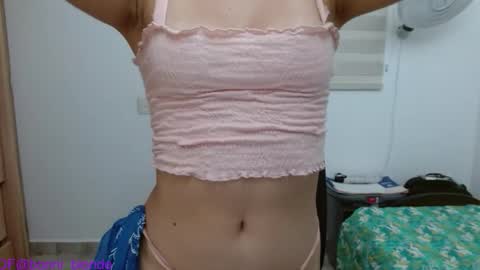 Snapshot of bonni_blonde chatting on 10/11/25, 11:47 Bonnie online show from 10/11/25, 11:47