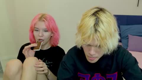 Jessy  Mark online show from 10/22/25, 05:13