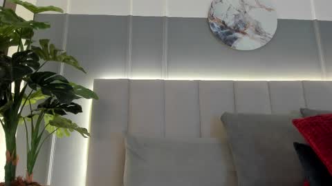 Snapshot of bonnie_bloom chatting on 02/26/25, 11:48 Bonnie online show from 02/26/25, 11:48