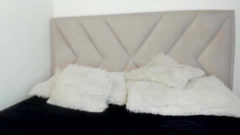 Bonnie  online show from 10/31/25, 02:51