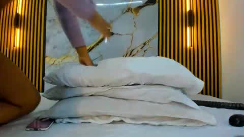 Snapshot of bonny_ebony1 chatting on 10/23/25, 11:53 Bonny online show from 10/23/25, 11:53