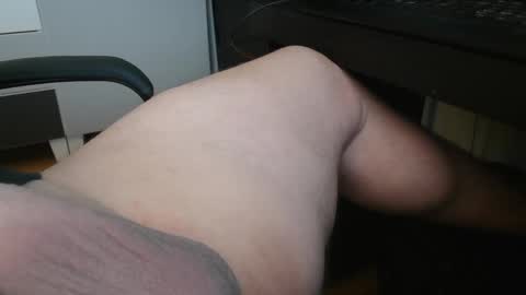 Snapshot of bonobooy chatting on 01/01/25, 03:35 Bonobooy online show from 01/01/25, 03:35