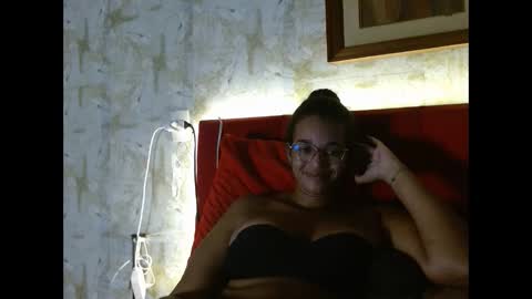 Snapshot of bonvivantb chatting on 01/13/25, 04:07 Queen Bon Vivantt online show from 01/13/25, 04:07