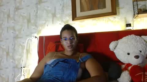 Snapshot of bonvivantb chatting on 01/13/25, 09:52 Queen Bon Vivantt online show from 01/13/25, 09:52