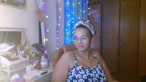 Snapshot of bonvivantb chatting on 01/21/25, 05:16 Queen Bon Vivantt online show from 01/21/25, 05:16