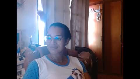 Snapshot of bonvivantb chatting on 02/06/25, 07:40 Queen Bon Vivantt online show from 02/06/25, 07:40