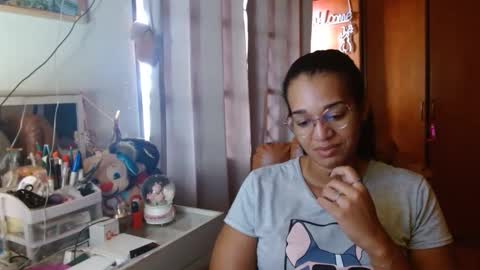 Snapshot of bonvivantb chatting on 02/07/25, 01:53 Queen Bon Vivantt online show from 02/07/25, 01:53