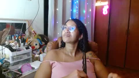 Snapshot of bonvivantb chatting on 03/03/25, 01:21 Queen Bon Vivantt online show from 03/03/25, 01:21