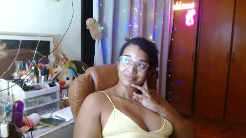 Snapshot of bonvivantb chatting on 03/06/25, 12:00 Queen Bon Vivantt online show from 03/06/25, 12:00