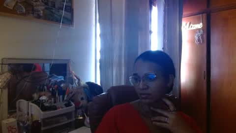 Snapshot of bonvivantb chatting on 03/07/25, 03:39 Queen Bon Vivantt online show from 03/07/25, 03:39