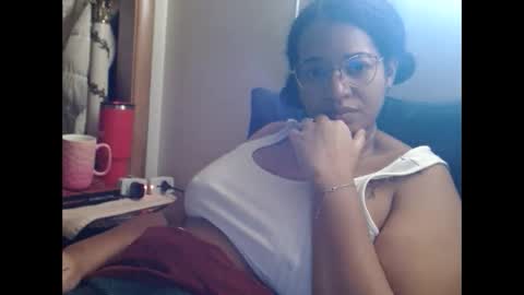Snapshot of bonvivantb chatting on 09/09/25, 01:10 Queen Bon Vivantt online show from 09/09/25, 01:10