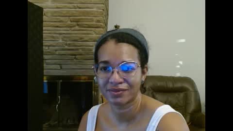 Snapshot of bonvivantb chatting on 10/06/25, 12:13 Queen Bon Vivantt online show from 10/06/25, 12:13