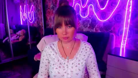 Snapshot of bonybenessy chatting on 09/14/25, 07:35 Mira online show from 09/14/25, 07:35