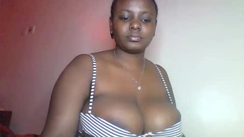 Snapshot of boobbyb chatting on 10/22/25, 06:29 boobbyb online show from 10/22/25, 06:29