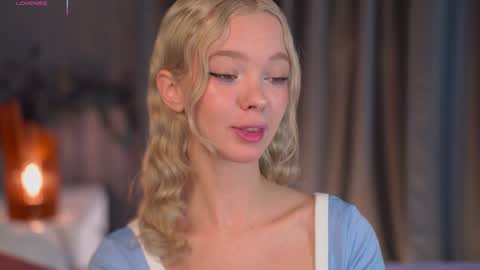 Snapshot of boobybliss chatting on 10/15/25, 08:47 Alina online show from 10/15/25, 08:47