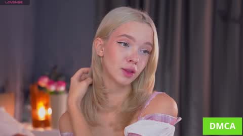 Snapshot of boobybliss chatting on 10/20/25, 08:04 Alina online show from 10/20/25, 08:04