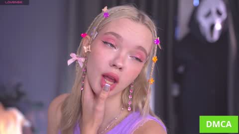 Snapshot of boobybliss chatting on 11/01/25, 07:43 Alina online show from 11/01/25, 07:43