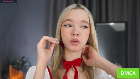 Snapshot of boobybliss chatting on 11/09/25, 08:01 Alina online show from 11/09/25, 08:01