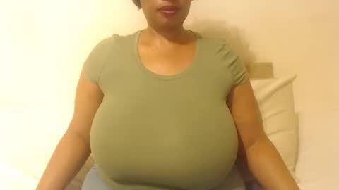 boobyqueen online show from 10/09/25, 07:01