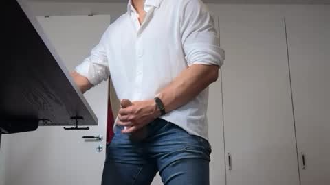 Snapshot of bootyonmyface chatting on 10/13/25, 08:03 bootyonmyface online show from 10/13/25, 08:03