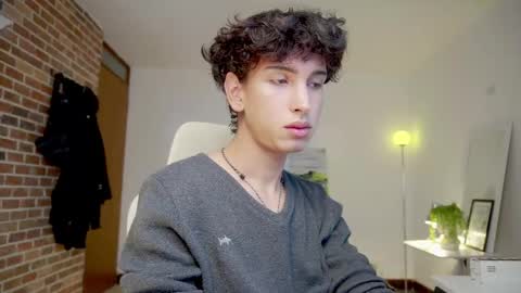 Bream online show from 10/31/25, 01:34