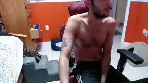 Snapshot of boredfun602 chatting on 11/17/25, 04:46 boredfun602 online show from 11/17/25, 04:46