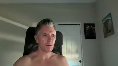 borisdm1976 online show from 10/18/25, 07:03