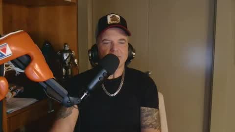 BOSS online show from 10/31/25, 04:08