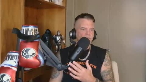 BOSS online show from 11/06/25, 05:47