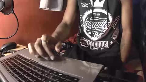 Snapshot of boss_playa98 chatting on 02/17/25, 08:36 boss_playa98 online show from 02/17/25, 08:36