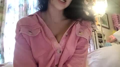Snapshot of bouncyqueenmajesty chatting on 03/01/25, 06:32 Bouncy Queen Majesty online show from 03/01/25, 06:32