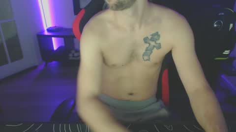 Snapshot of boy_t0y89 chatting on 02/05/25, 07:29 boy_t0y89 online show from 02/05/25, 07:29