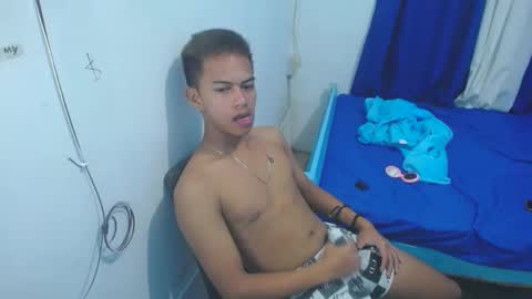 boyax16 online show from 01/02/25, 08:35