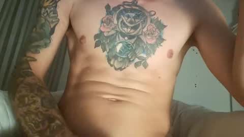 Snapshot of boyblendd2277 chatting on 10/02/25, 04:19 boyblendd2277 online show from 10/02/25, 04:19