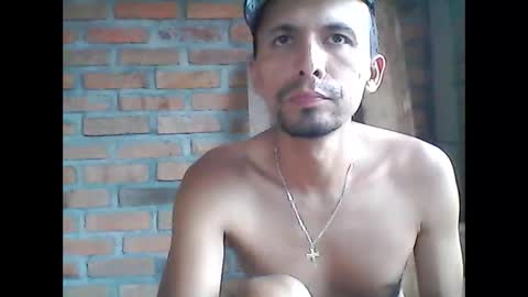 Snapshot of boycumlatino21 chatting on 09/16/25, 09:16 Boy online show from 09/16/25, 09:16
