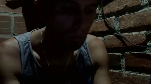 Snapshot of boycumlatino21 chatting on 09/29/25, 03:00 Boy online show from 09/29/25, 03:00