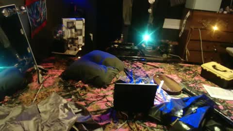 Snapshot of boydonick chatting on 09/29/25, 02:06 BoyDonick online show from 09/29/25, 02:06