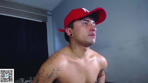 Snapshot of boylatin_777 chatting on 09/30/25, 01:16 miguel online show from 09/30/25, 01:16