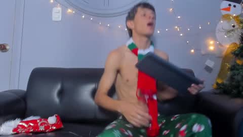 Paul and Max online show from 12/24/24, 02:12