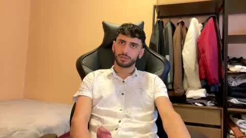 Snapshot of boyzinm2 chatting on 11/05/25, 09:48 boyzinm2 online show from 11/05/25, 09:48