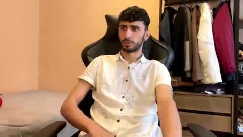 Snapshot of boyzinm2 chatting on 11/28/25, 11:13 boyzinm2 online show from 11/28/25, 11:13