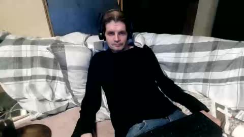 Snapshot of bponie1 chatting on 10/11/25, 01:16 bponie1 online show from 10/11/25, 01:16