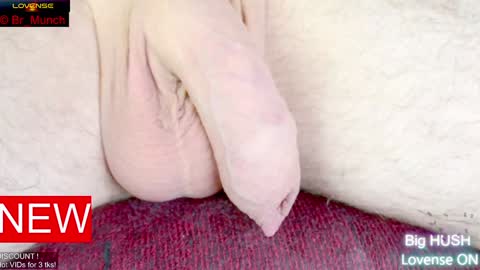 Snapshot of br_munch chatting on 02/08/25, 05:39 Baron online show from 02/08/25, 05:39