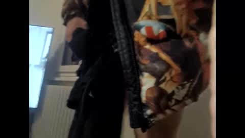 braazzaaxxxbaby online show from 10/04/25, 02:53